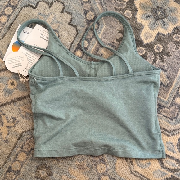 Vuori Seafoam Green Cropped Tank - Picture 3 of 3